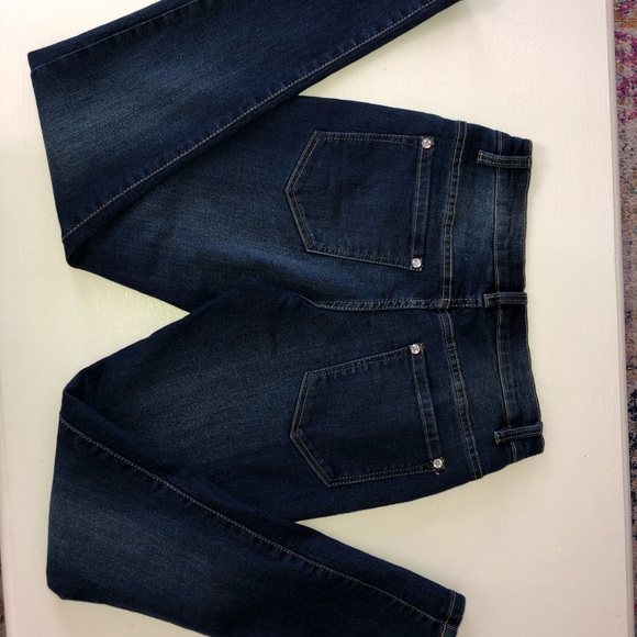 Dark wash blue jeans - Picture 2 of 2